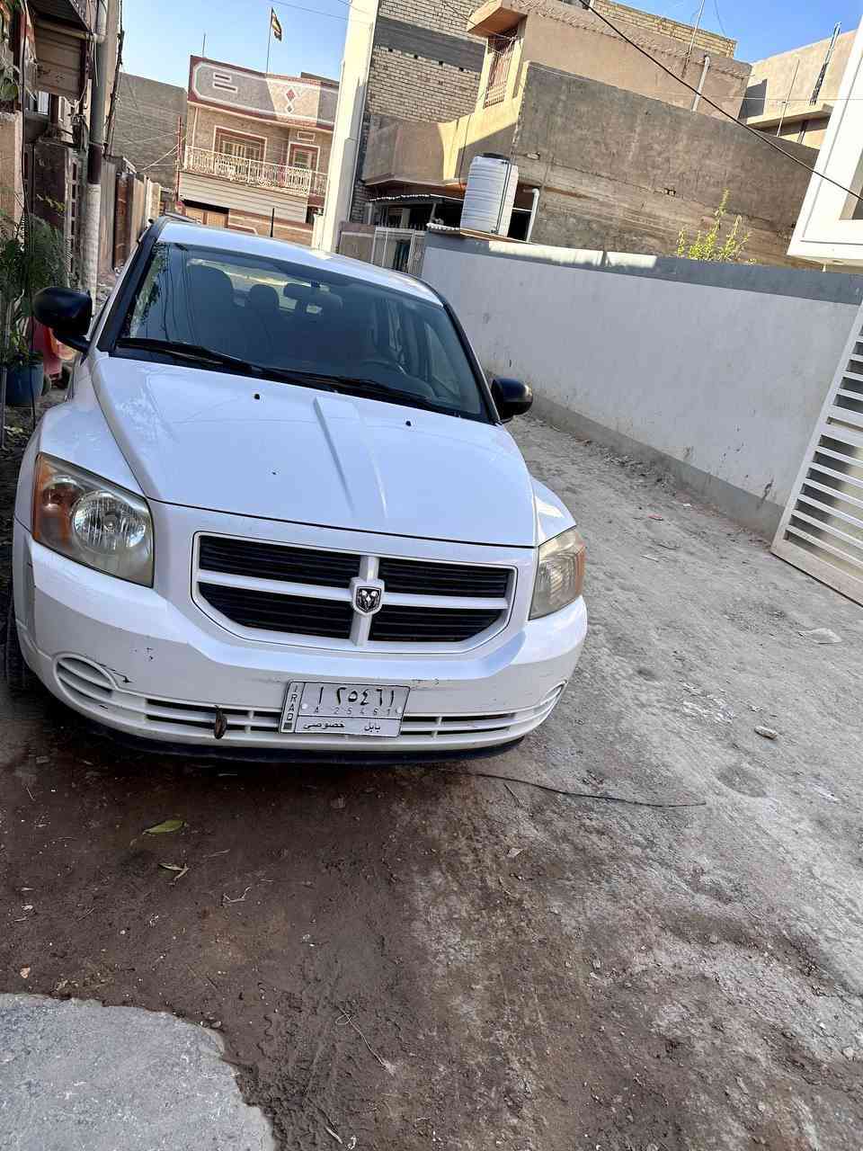 السلام عليكم
سيارة كاليبر ٢٠١٢ 
محرك 2000
و كير سليمات 
سيارة وارد خليجي  
ما بيه ضربة بس بيه خدوش و شهوط بسيطة 
***********
