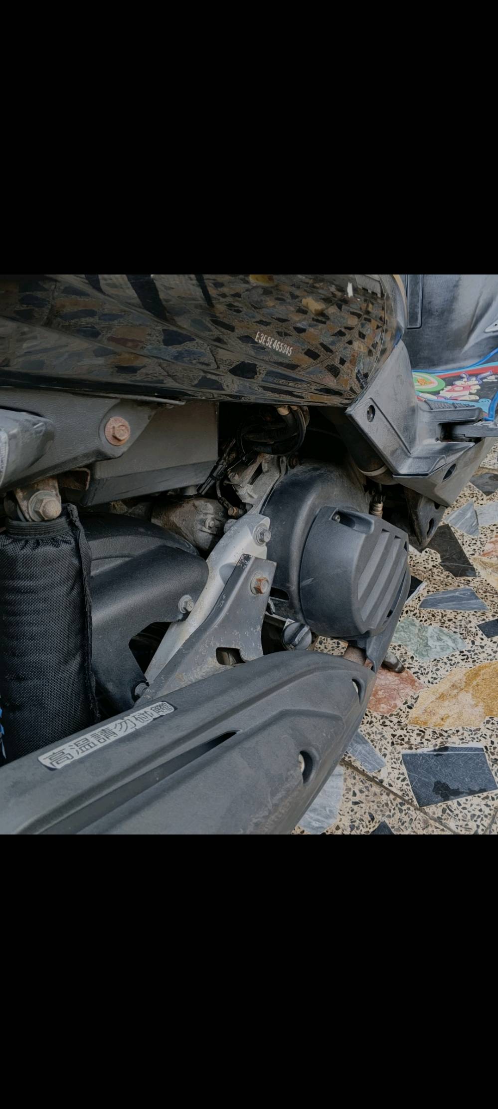 السلام عليكم جيتي ار ناشفة للبيع
كفالة عامة كهربائيات و محرك 
كفرات بلادية كاملة من نواقص 
دراجة بيها قبق هندر بلادي مال ثعلب والبلادي مالتها موجود 
مكاني بغداد الحرية
السعر 900 قفل 
*********** واتس اب