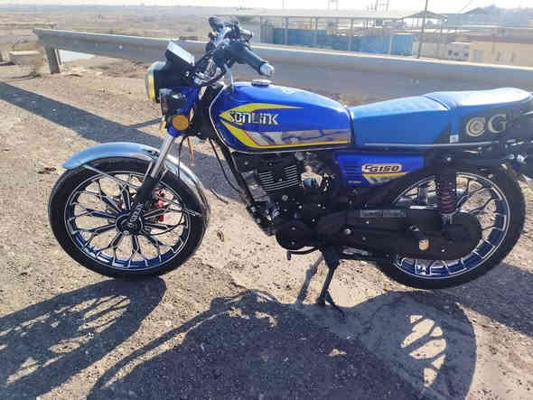 السلام عليكم ماطور للبيع سونك محرك اسود حجم المحرك 150
موديل 2024 ماطور جديد محرك شرط كهربائيات شرط وبي منفيس كلو عله وضع الشركة تشقيل عن بعد
السعر 775 وبي مجال 
المكان القياره قريت الحاج علي
رقمي ***********
