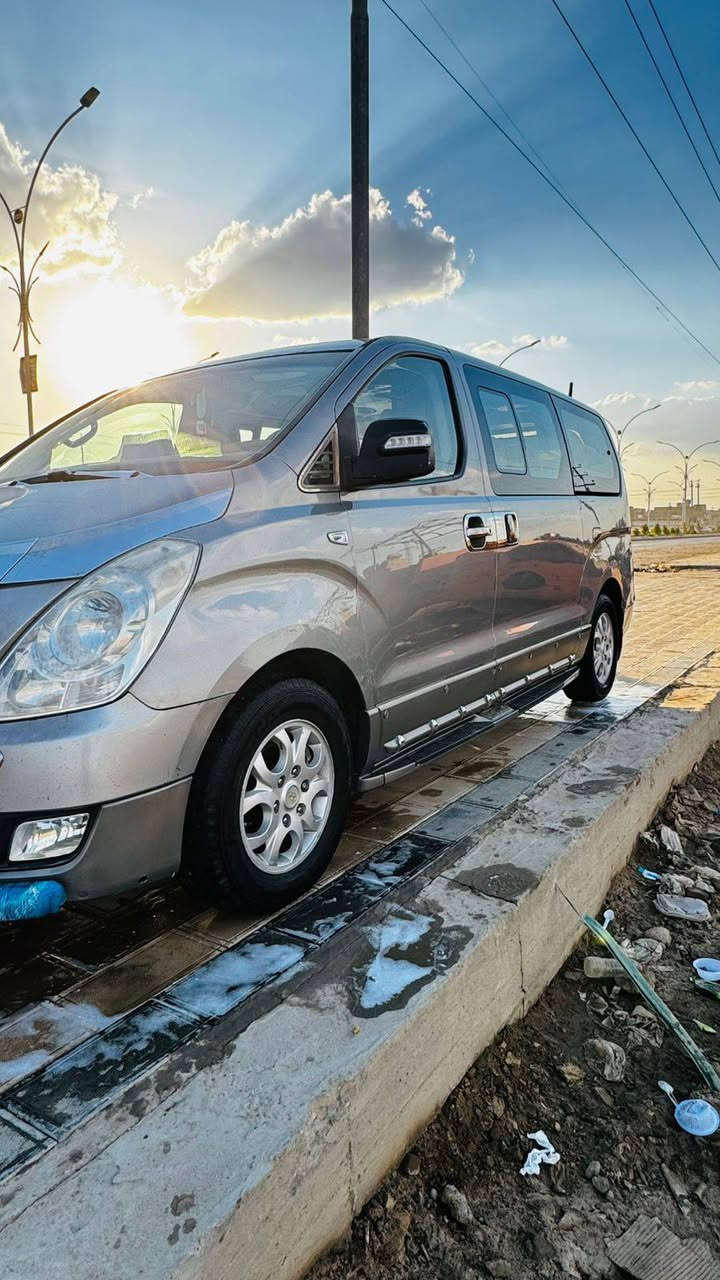 ستاركس ٢٠١٢ مسكر بلاد سياره جاهزه ونضيفه ع اخر حبايه تخم تاير حداديه تبريد دومشه جديده بيهاه جاملغ امامي بدون دواخل وجنطه اثر خياس مكان سياره ناصريه شطره  ‏‪0788 264 8261‬‏
