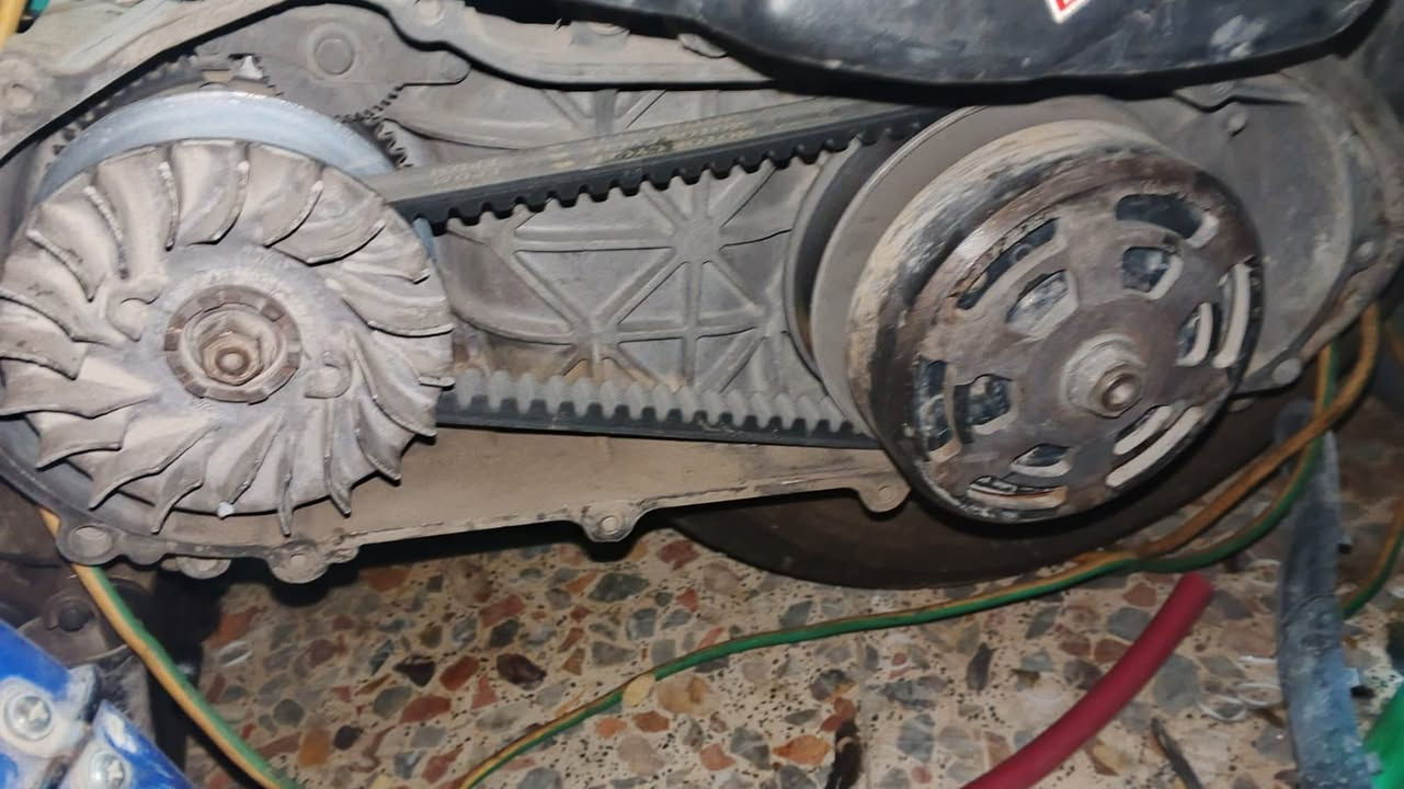 سلام عليكم دراجه سكنس نثيه بيه دبلات خلفيه واماميه رياضي RPM والفج برمبو للبيع والكلجات للبيع حط سعر واشوف يعجبني لو لا مكاني بغداد الدولعي الرقم ***********
