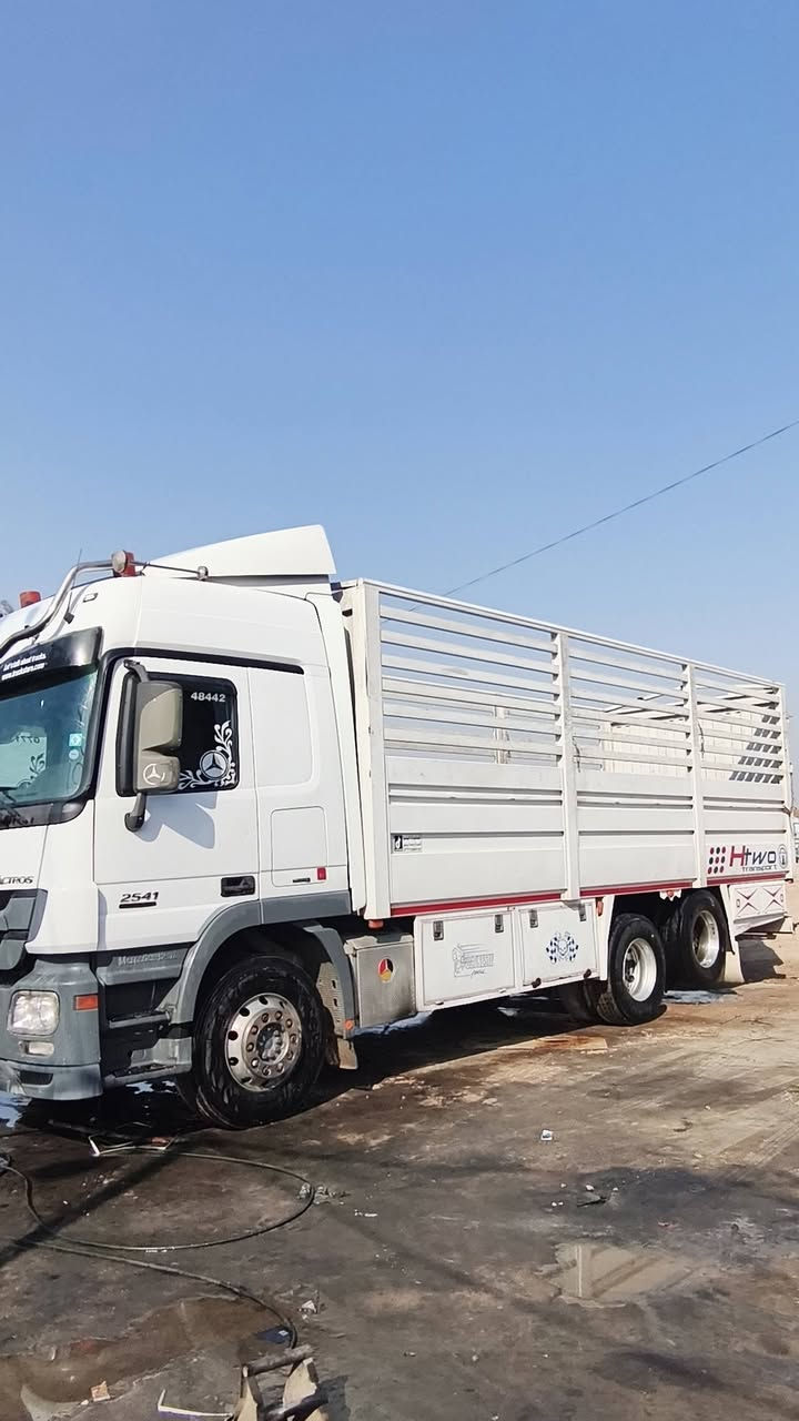 سلام عليكم سياره البيع مودل12 فول مواصفات كامرا أو حساس  رتادر  ثلاجه داخليه  دبل مناميه هورنات كاسحه أو زعانف  مكفوله كفاله عما رقم صلاح الدين دولي بسمي تحويل مباشر  رقم ‏.   ‪ 773 823 2251‬‏0
