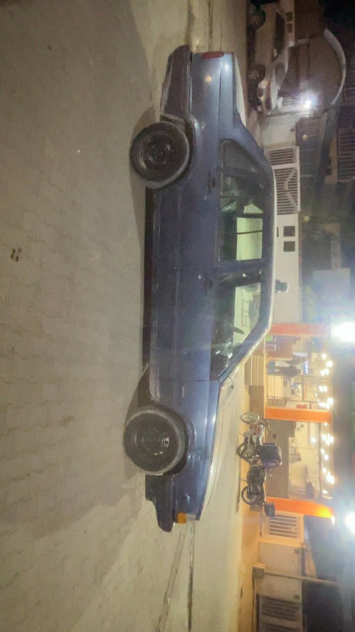 فالفو للبيع موديل 93  مكفوله  من الضربه والصبغ  محرك جديد ستوني شاده  حجم 940  الاستفسار ***********
