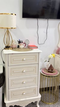 طقم ٨ قطع • مستعمل سنتين • حي الميلاد كربلاء