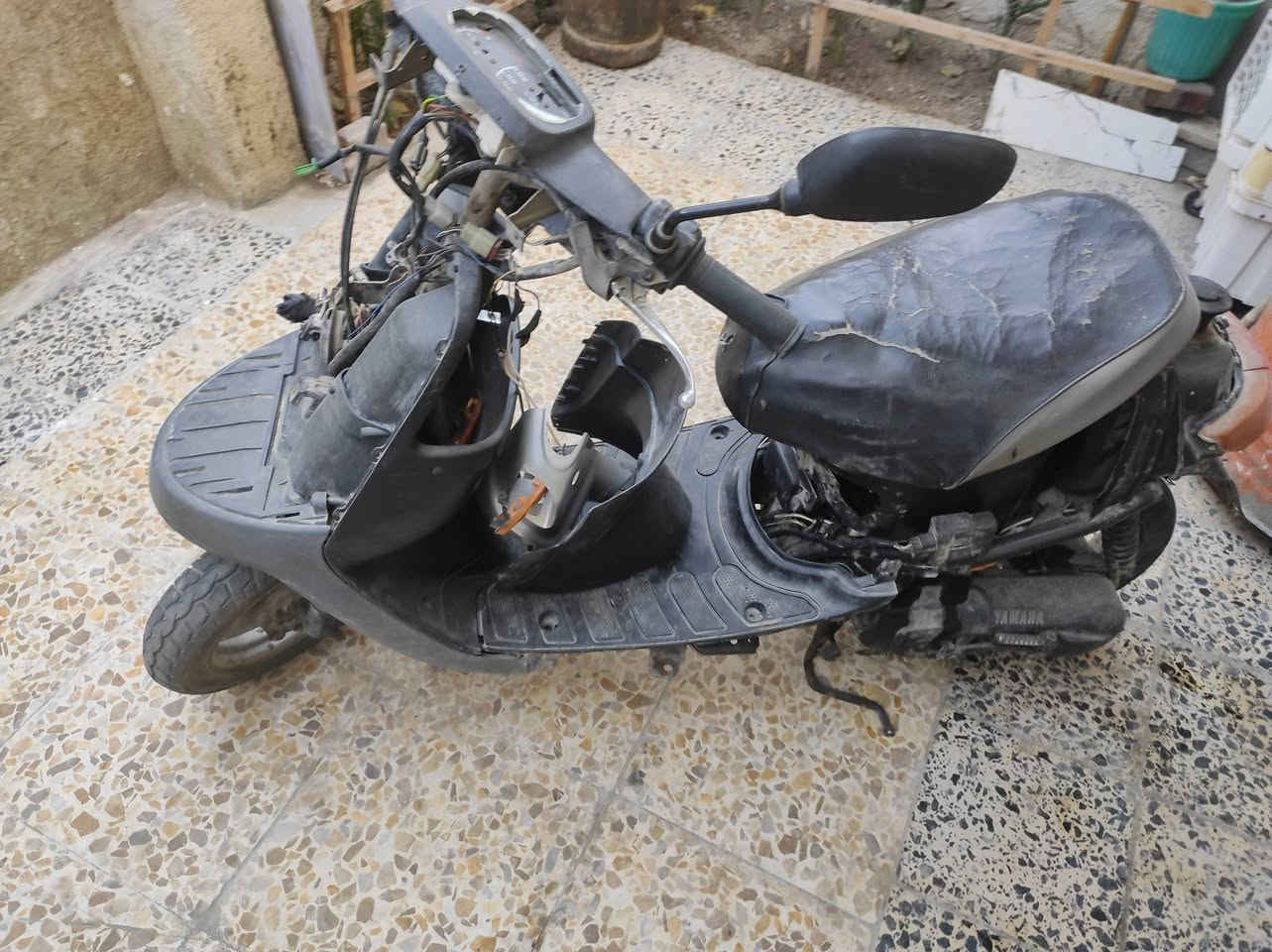 سلام عليكم
بيع مستعجل دراجة بطة للبيع غراضها كاملة محرك شغال بس حالياً كاطعة نارية مااعرف شبيها أبيع كوم حديد 125 أتصل ***********
