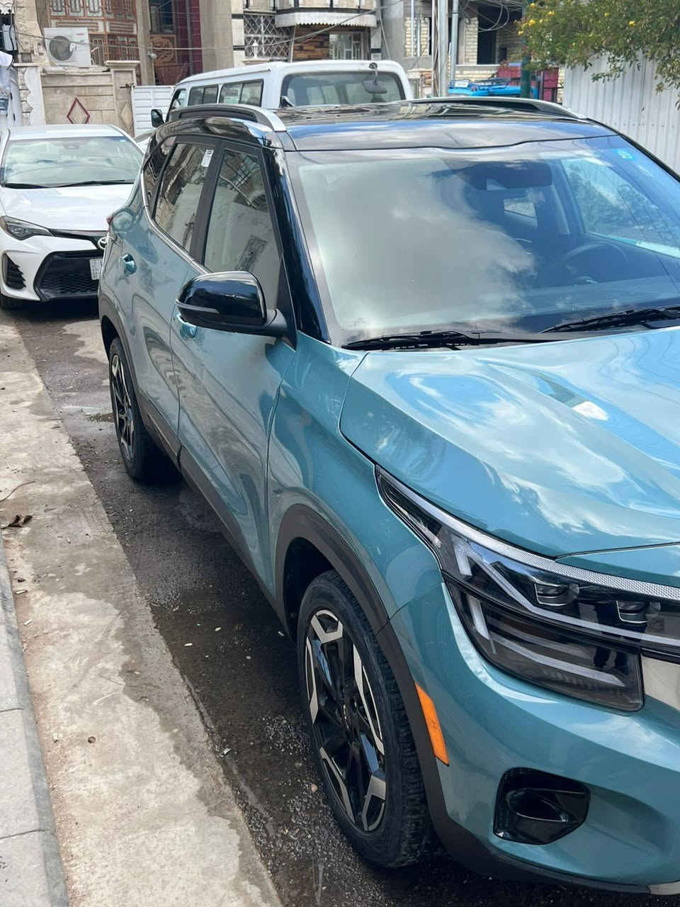 سلام عليكم كيا سيلتيوس موديل ٢٠٢٤
رقم بغداد انكليزي السيارة ماشي ١٢٤٠٠ مكاني بغداد حي اور 
السعر  ١٧٥ $ بيه مجال شي قليل رقم الهاتف ***********
مواصفات SX بدون بانوراما محرك تيربو 1600 كشن كهرباء
