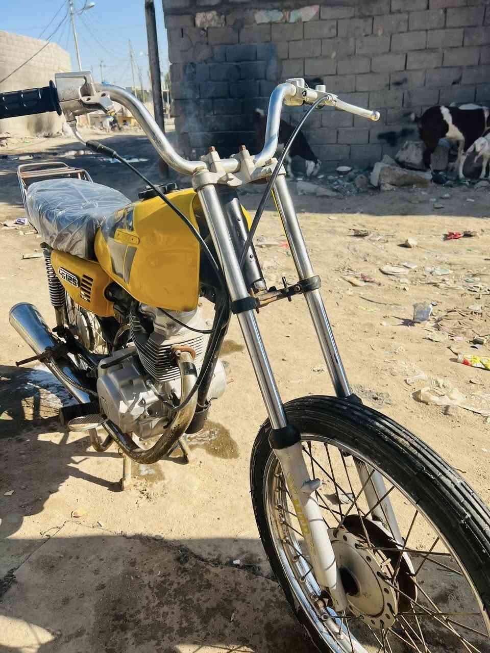 سلام عليكم دراجة للبيع دراجة نظيفة السعر 325 بيها مجال مكان بصره 5ميل ***********
