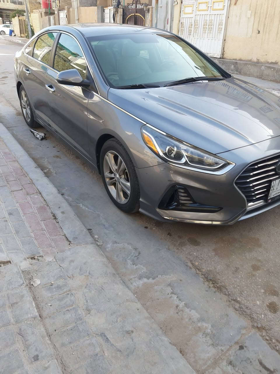 سلام عليكم سوناتا 2018 حادثها باب خلفيه فقط سياره جديده ماشيه 78 محرك وكير مكفولات ما مفتوحات
السعر 124 وبيها مجال الشراي يتصل ما متواجد على الفيس مكاني كربلاء ***********
