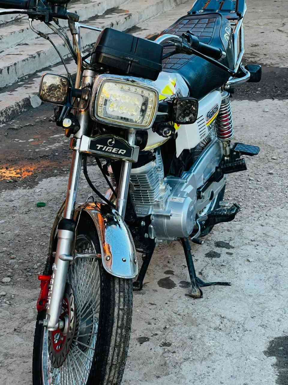 دراجة تايكر 4كير للبيع موديل 2023 السعر  خاص مكلف بل نشر ***********
