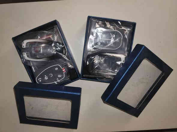 السلام عليكم
يتوفر للايكونكس .
التفاصيل اسفل الصور 
للطلب و الاستفسار ***********
او مراسلتي على مسنجر .
#ذكر_الاسعار_اسفل_الصور 
#اذا ما عجبك شيء تمنى لنا الرزق
