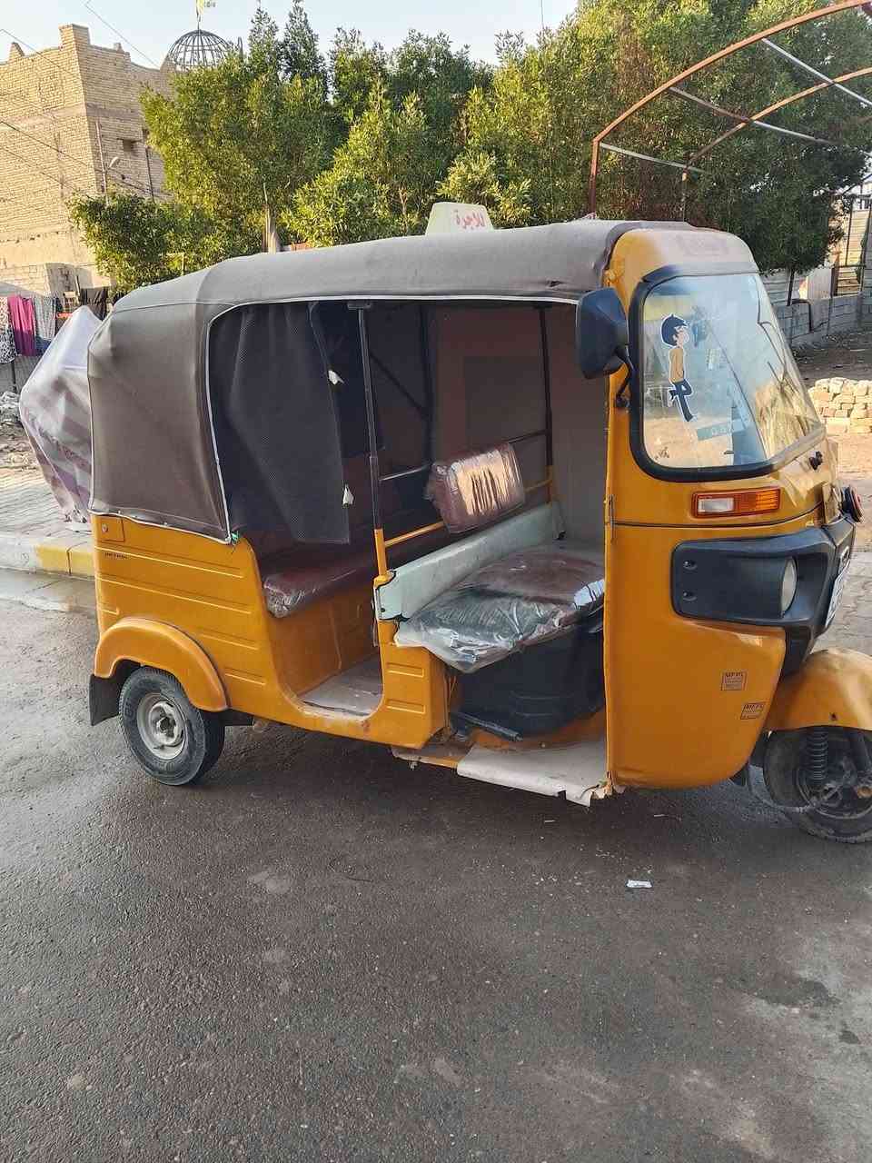 تكاتك مديل18 معمر مكينه مال 20 سعر 5لاين أو 700 مكاني بغداد الحسينيه مال راشديه راقم التليفون ***********
