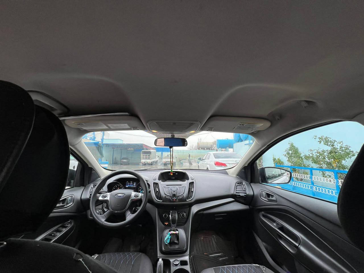 فۆرد ئیسکەیپ 2016 بۆ فرۆشتن دوو پارچەی بۆیاغە ئێرباگ بەس سوکان سیستەمە 131 هەزار رۆیشتوە سەیارەیەکی بێ عەیب و توند و تۆڵە مەکینە 2.5 تنفس طبیعیە واتە بێ تۆربۆ مەکینەیەکی بەقوەت و بەکێشی لەسەرە سەیارەیەکی خۆش دەستە گێر و مەکینەی زۆر هەرزانە لە بازار سعری ١١٢ وەرەقە و معامەلەیەکی برایانە سەنەوی تاکو 2029 نوێیە رەقەم تەلەفۆن 
0750 451 0698
0750 155 8297 أربيل, العراق
