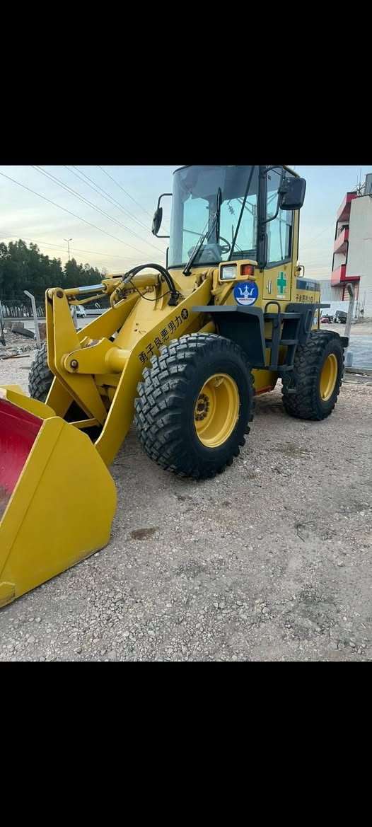 السلام عليكم للبيع شفل كوماتسوو 100 دخول جديد للعراق ٦سلندر مكان حله امعرض السلطاني قرب فتحت النيل ***********
