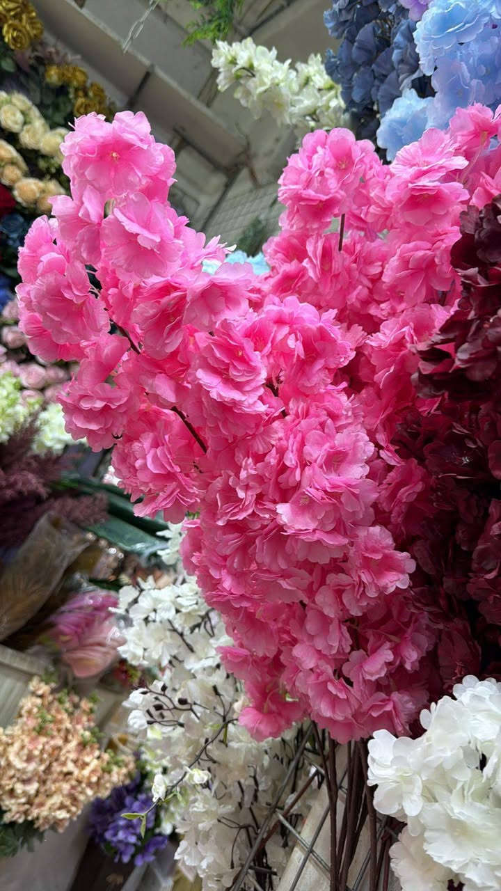 السلام عليكم  يتوفر ورد صناعي واكسورات  حسب طلب يوجد خدمة توصيل بغداد والمحافضة 
***********
