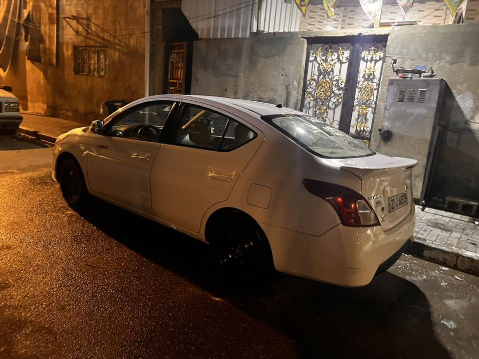 سلام عليكم 
نيسان سني هندي بليته زركه مديل 2021كفاله عامه بيه طخات بس مو كلش قويه مكاني بصره القبله 
مامتوفر على الفيس تصل واتساب أو رصيد وأنه خادم 
السعر 110وبيه مجال حك الجيه 

‭ 0788 762 5175‬
