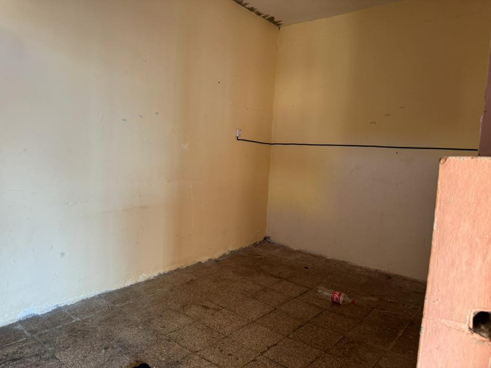 بيت للايجار
100 م مستقل
غرفة نوم مطبخ صالة وصحيات 
شهداء البياع قرب مدرسة الفيحاء 
الايجار / 350 
***********
