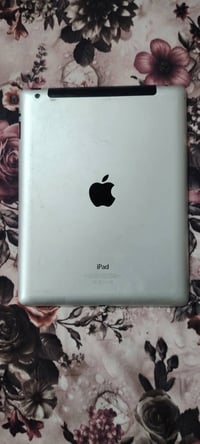 ايبات للبيع شغاله بس يعوزو لمس السعر 25 07503902972