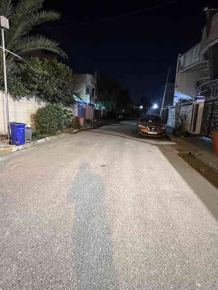 عقار للبيع 🏠
الموقع : حي الحسين / ضباط الملحانية موقع مميز قرب الشارع العام 
المساحة ٣٠٠ متر 
الواجهه ١٥ نزال ٢٠ 
يحتوي على :
٥ غرف نوم كبيرة (سويت)
مطبخ حار بارد 
صالة 
حولي 
استقبال 
٢ (لوندري) 
حديقة داخلية واسعة 
بناء حديث (٢٠٢١)
للاستفسار الاتصال: ***********
