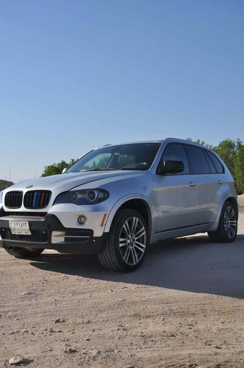 سلام عليكم 
للبيع او المرواس حسب القناعه 
موديل 2012 bmw x5  سبعه راكب
محرك n55 سته سلندر توربو كير ٨ نمره 
فول مواصفات 
حساسات امامي خلفي كامرات 360
كشنات الامامي تدفئه 
فتحه سقف بنوراما 
لايتات زنون داينمك 
بصمه 
جنطه كهرباء 
دبلات الخلفيه جوب 
حادث دعاميه اماميه فقط 
سعر 135 و بيه مجال مكان بغداد 
*********** موجود واتساب
