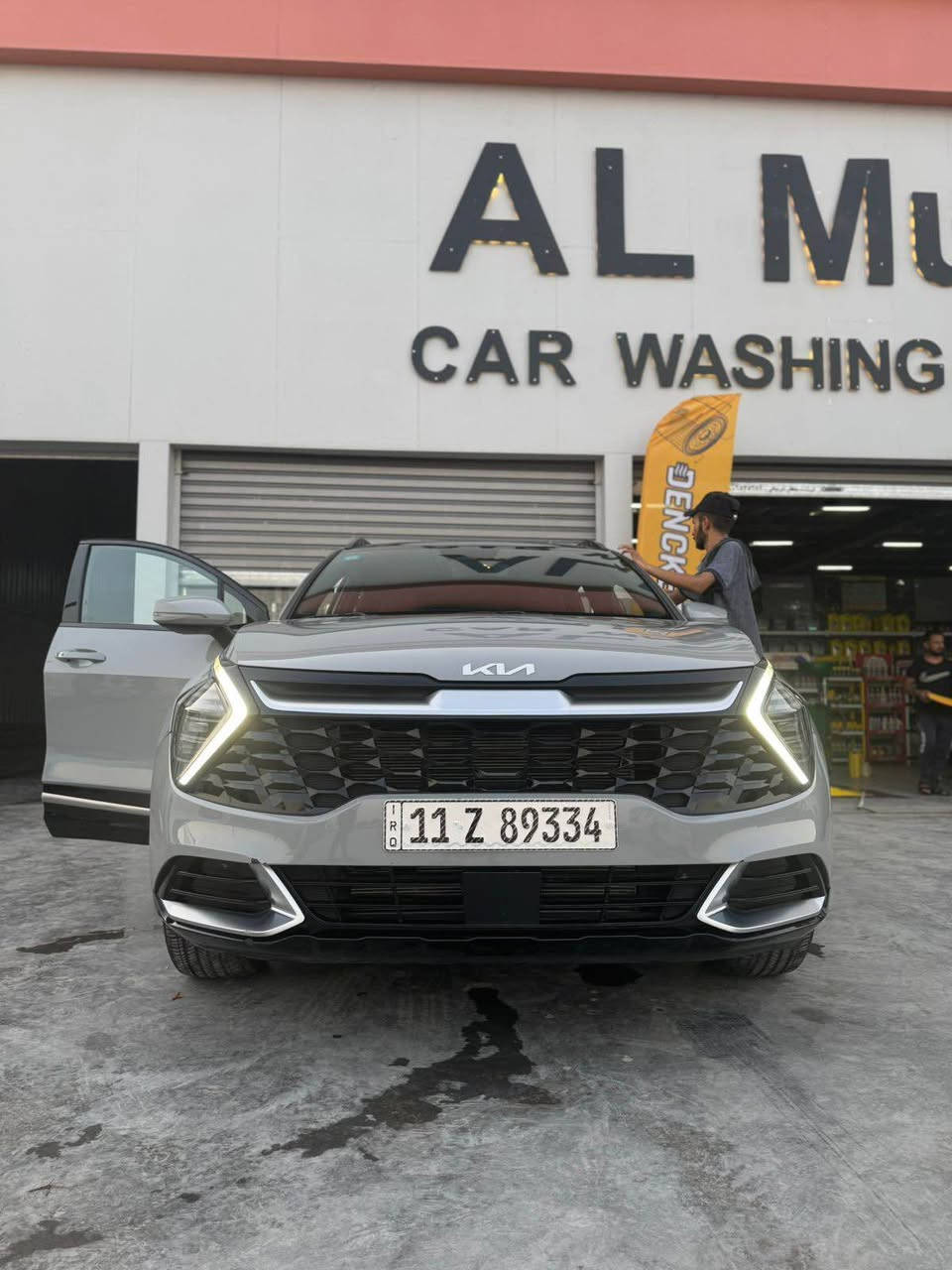 مرحبا اخوان 
كيا سبورتج ٢٠٢٤ لون مميز فئه sx فول داخل احمر بانوراما كشن جلد وباقي المواصفات معروفه رقم بغداد دولي ماشيه ٢٢ حادث بابين فقط السياره جديده صور الحادث داخل المنشور السعر ٢٣٢ وبيها مجال العنوان بابل المسيب حي المعلمين 
*********** المحاويل, بابل
