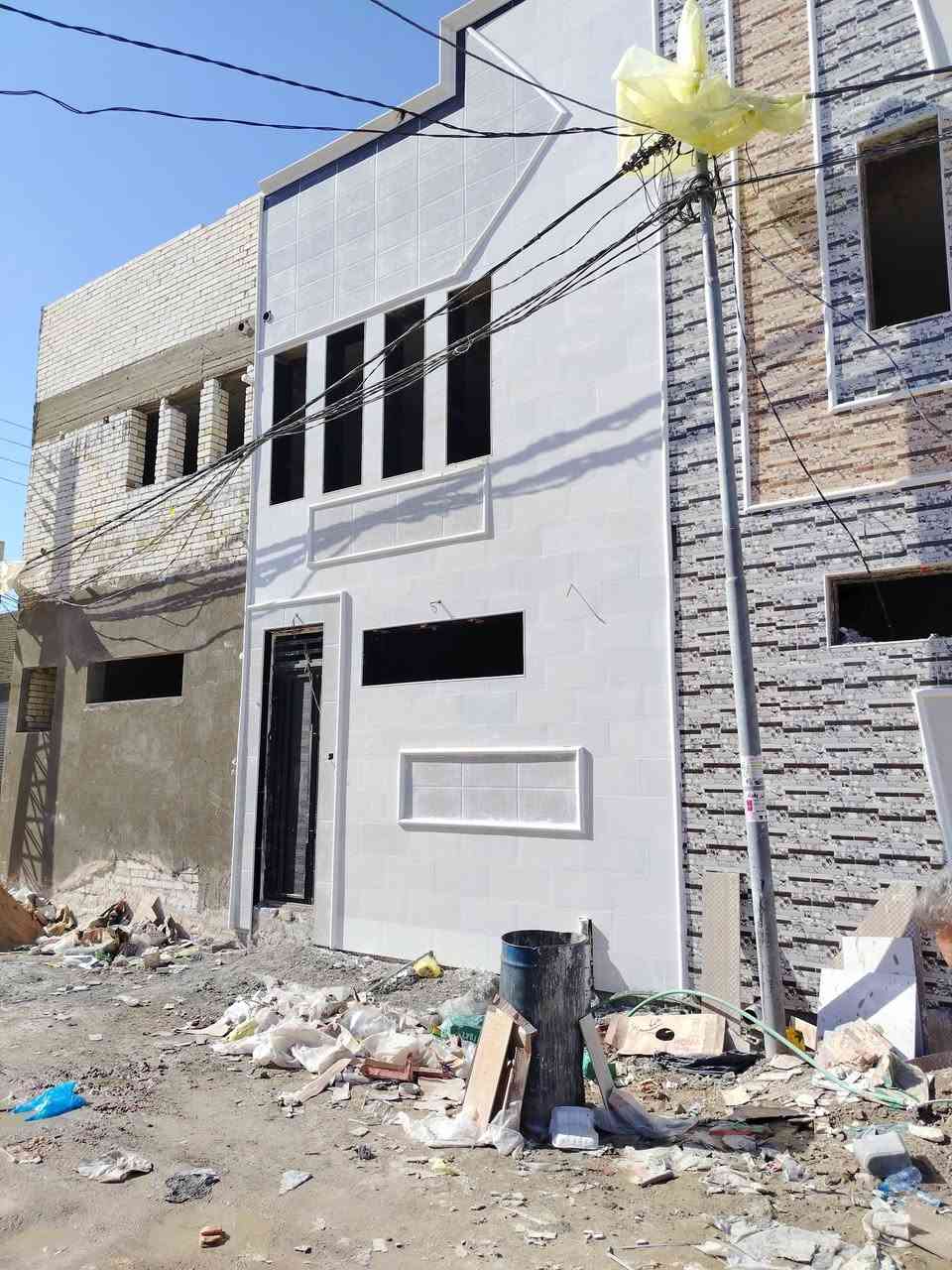 بيوت للبيع في النجف حي النداء شارع قنبر قرب شارع كربله *********** بي واساب كول بيت ٥٠ متر طابقين ٣ غرف حمامات ٢ صاله
