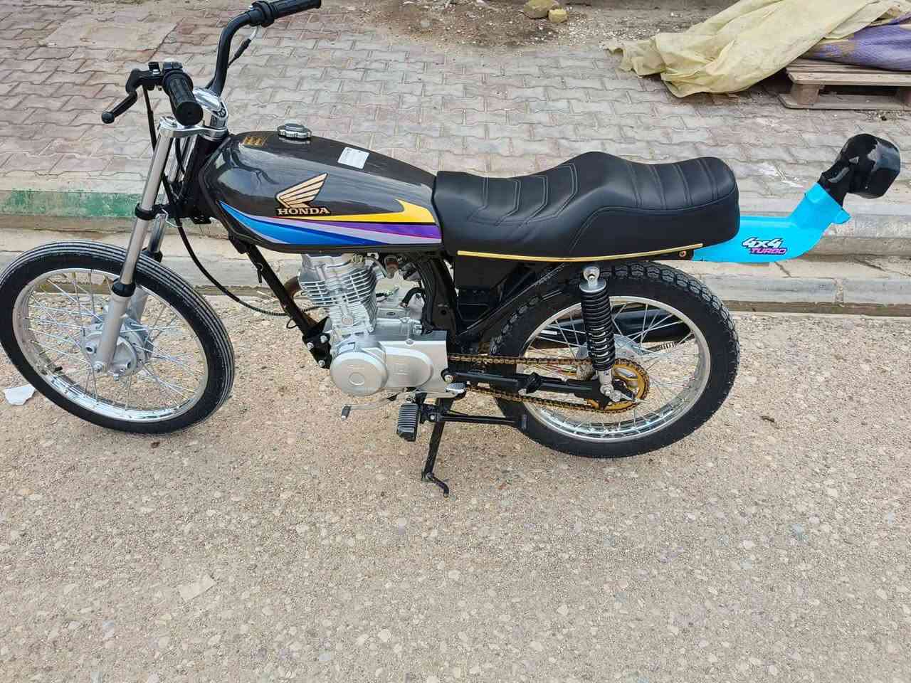 السلام وعليكم شباب
دراجه للبيع تعمير 2026 غراض اصلي 
اوراق سكنر المكان 270 دار شراي انتصل عل رقم او تجي خاص وتدلل وباقي التفاصيل ولسعر عل خاص او انتصال عل رقم ***********
