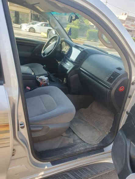 لاندكروزر ٢٠٠٨ غاز و بنزين ڕقم سليمانيه سياره ايد واحد أكثر من ١٣ سنة بدون صبغ فقط دعاميات بسبب لاصق تغليف(لزكه). كير محرك اكسل بشرط بيها كوبون بنزين و غاز كركوك سعر ٢٦٥ 
***********
*********** كركوك
