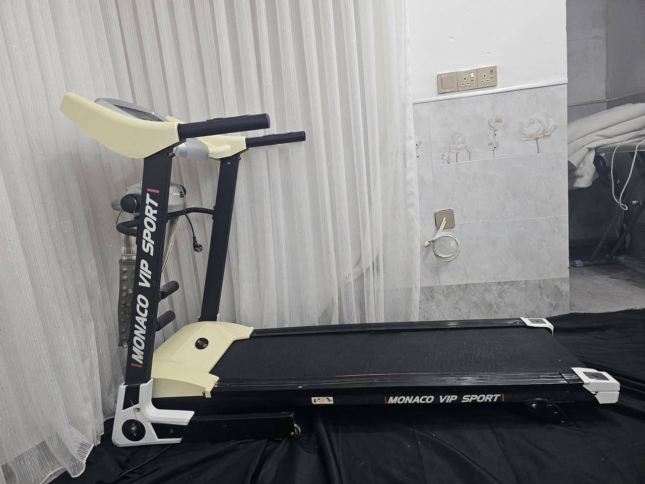 جيهاز مشي للبيع بي نبضات قلب و جيهاز خاص مال هزاز بطن
مكاني اربيل سعر خاص لو واتس اب 
***********
