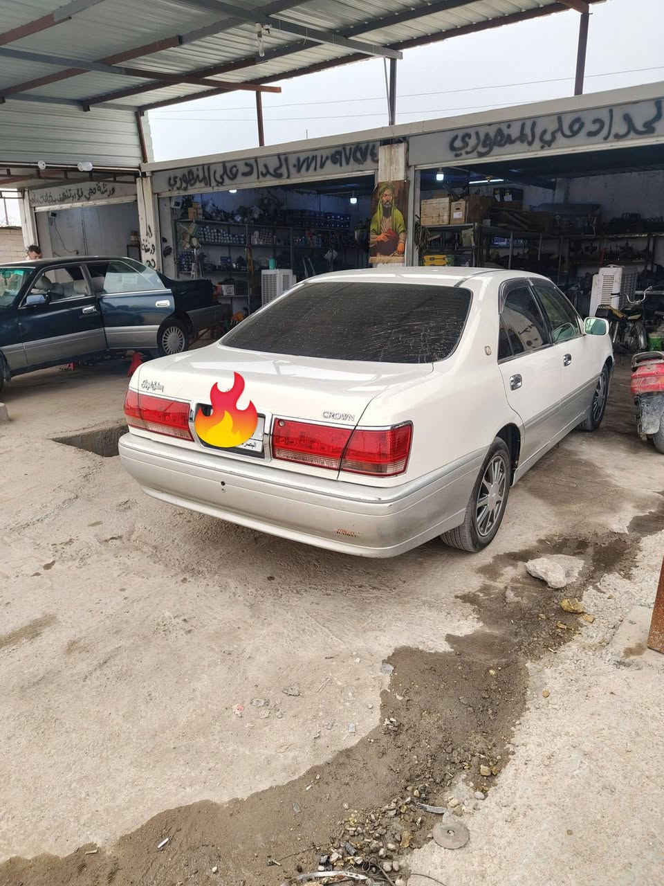 يالله جنون للبيع مديل 2002 مكينه وكير كارتون مكينه 300  تبريد ثلج جام اوتو لايت زنون شاشه تاب سستم جديد سياره يجيه مالت حداد ونته قيس حديديه من طول لطول مشط جديد سياره ترايك وين ماايعجبك سنويه 27 راعيه يمي تريد وكاله هم عادي سياره متعوب عليه حته ماامقسوله رقم بصره   3تكم سياره مكان مكفوله من النقل جثه وضربه القويه بيه طخه وره بصيطه مااوصله للجاملق وبيه طخه هم كدام بصيطه كلش سعر سعر ميه 20وبيه مجال تصل وتدلل *********** المكان البصره كرنه بني منصور وحياكم الله سياره مال جناي لن سياره عد حداد
