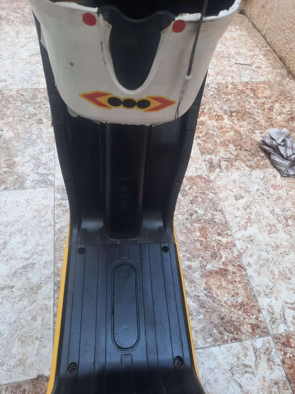 دراجه R9 
بحاله الوكاله برغي ما ناقصها أغراضها موجوده باتريات اكبار ادراجه اي عطل ما بيها السعر 500 وبيها مجال الرقم *********** المكان البصره ابو الخصيب العوجه قرب مستشفى الصيني
