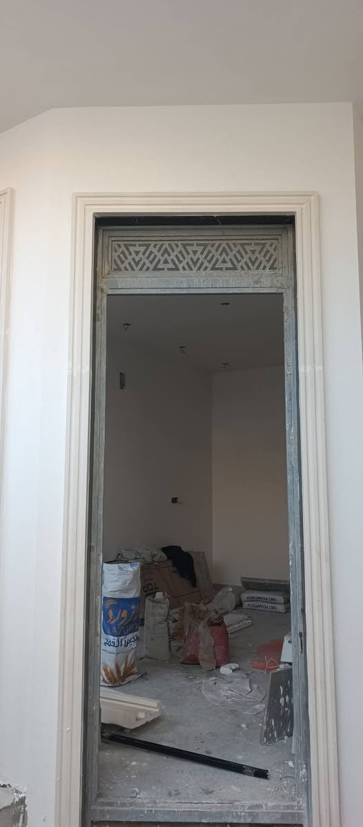 السلام عليكم كادر لبخ متفرغ داخل بغداد سقل ناعم تصفير واجهات جراره لبخ ونثر تشميع ***********
