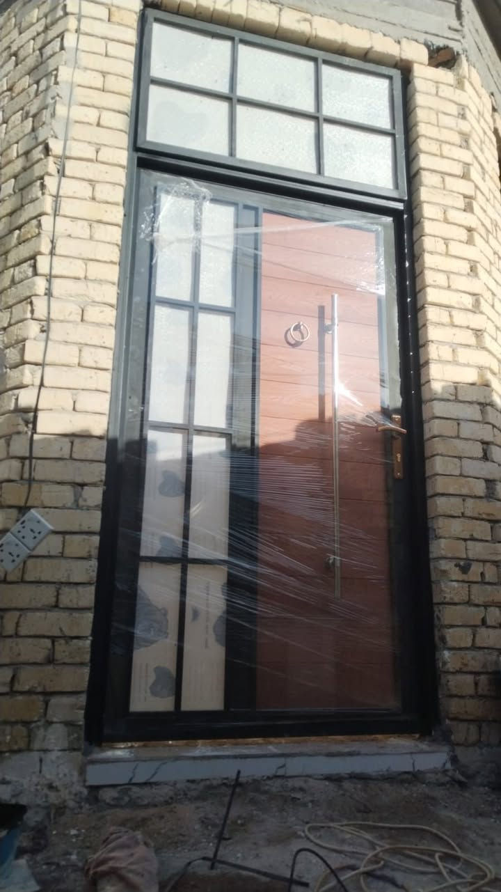 عمل درجة اوله ابواب وشبابيك والمجرات والسقاف بأنواعها يمكنكم التواصل على الواتساب *********** أحمد الحداد
