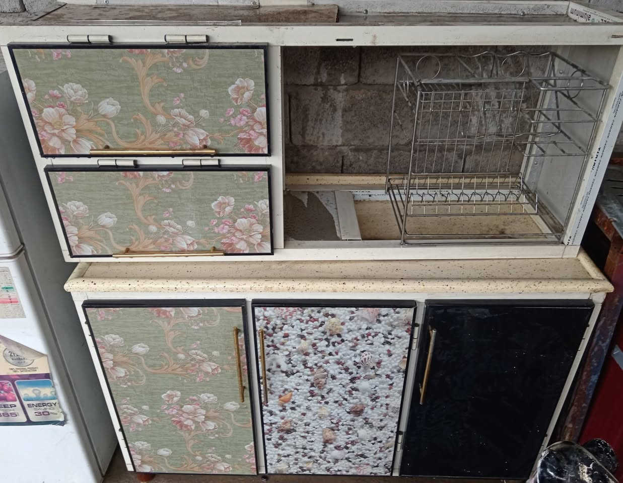 كاونتر الألمنيوم نضيف مابي ضرر او كسر السعر ١٢٥ ألف للاستفسار ***********
