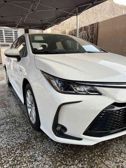 كورلا 2025 هايبرد شكل الخليج فول موصفات 1/1 
-كشنات جلد 

-بصمه تشغيل

-فتحه سقف

-رادا امامي

-كامره خلفيه   

-شاشة كبيره 

-عداد دجتل 

-لايت زنون 

-نضام خروج المسار 

-أربع انضمه قياده

-ترحيب أبواب 

-بكلايت ليد

-نضام توقف ذاتي

-جنح خلفي 

-رقم بغداد مشروع وطني الجديد و هزه جديده و سنويه جديده

يعني أنسى شي دوخه المرور و تعب و ارقام ماكو وتعال غير وقت مرقم كامل زيرو 0️⃣ ماشية فقط مال ترقيم و جاهزه 

السعر 15.800 

لاستفسار *********** مكان بغداد و شكرآ 

ملاحضه سياره جاهزه شادلها أرضيات و غلاف ستيرآ و مغلف بعض من الدواخل ppf يعني متصرف عليها
