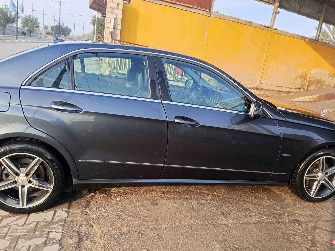 مرسيدس موديل 2012 فول سنويه جديد مواصفات بدون ضربه وبدون صبغ 
150بي مجال مكان كركوك ناحية تازة ***********
