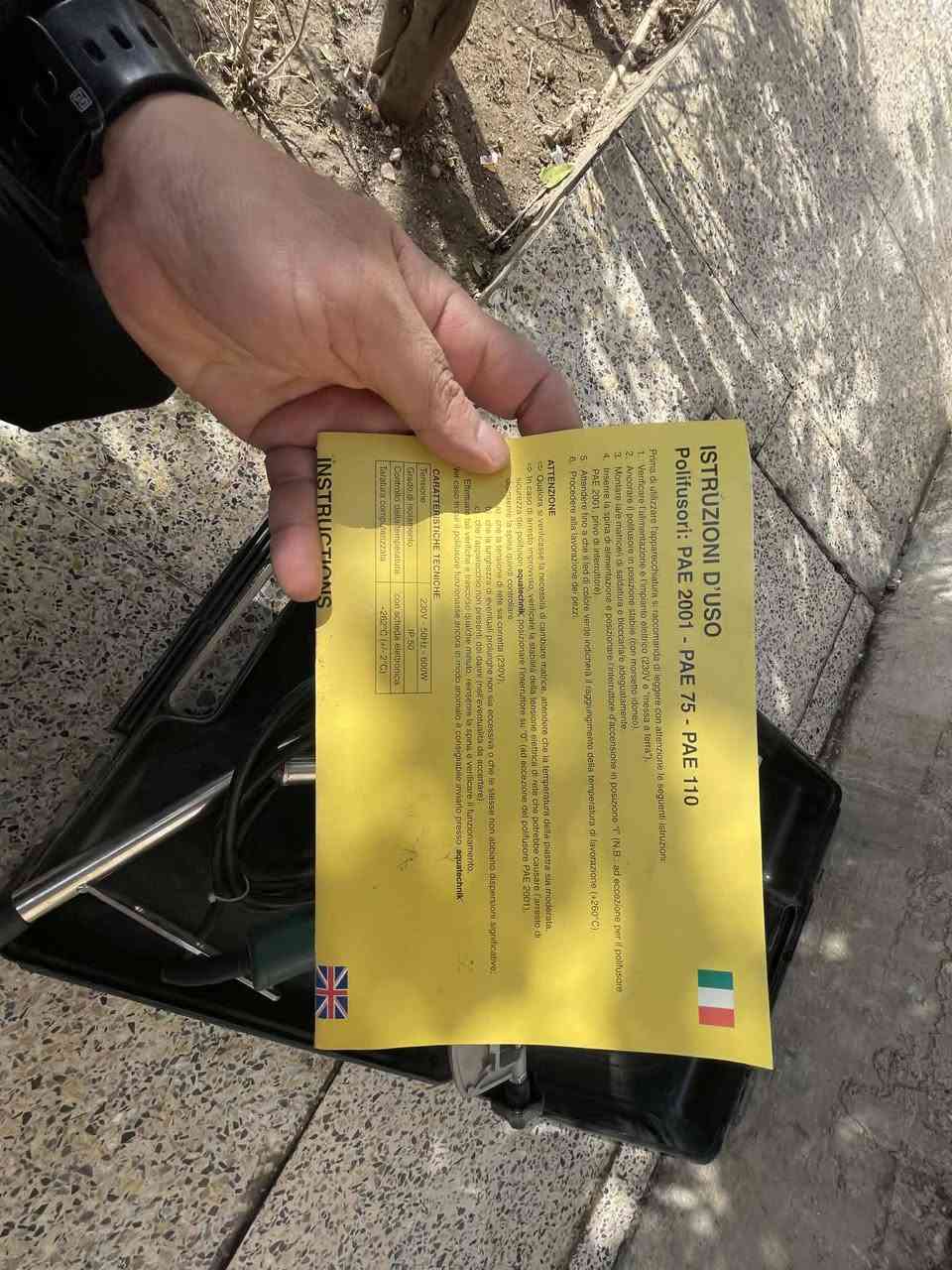 سلام عليكم 
كاوية ايطالية من2001 عندي 
ممشتغلة بالكهرباء من شركة جوكو ميني  
السعر 4ورقات
الشراي يتصل ***********
