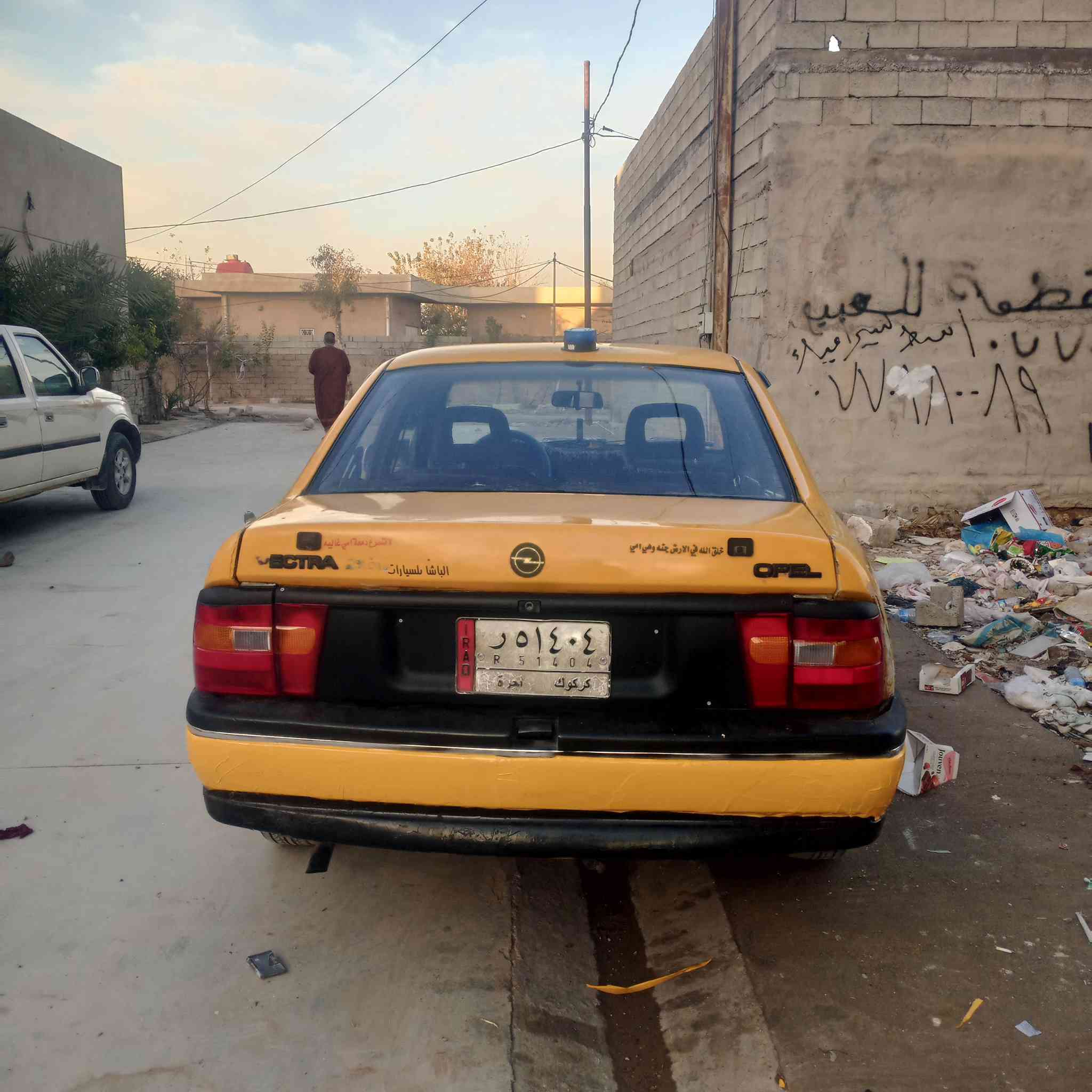 السلام عليكم.. اوبل فيكترا موديل 93 رقم كركوك بشرط الوكاله محرك كير عادي بشرط تخم تاير جديد كهربائيات شغاله السياره خير من الله سعرها 30 بيها منظومة غاز تشتغل على الغاز والبانزين الشراي يخابر ***********
