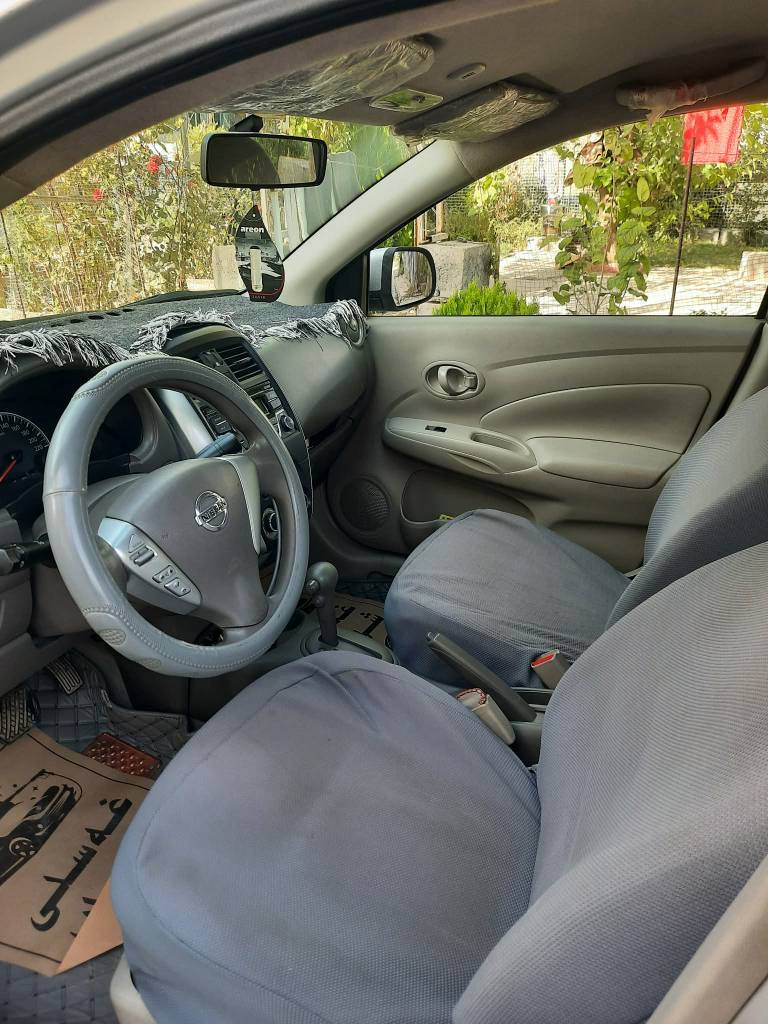 نیسان سەنی لا کشمیبای مۆدێل ۲۰۱٦ یەک پارچە گۆڕاوە بە بیلادی بێ لێدران هه موو گیانی شەرتە سەنەوی و ڕەقەم  تا ۲۰۳۰ تازەیە سێعری ۹٨ وەرەقە شوێن قەڵادزێ گۆڕینەوەمان  نیە لەگەڵ ڕێزم *********** بشدار, السليمانية
