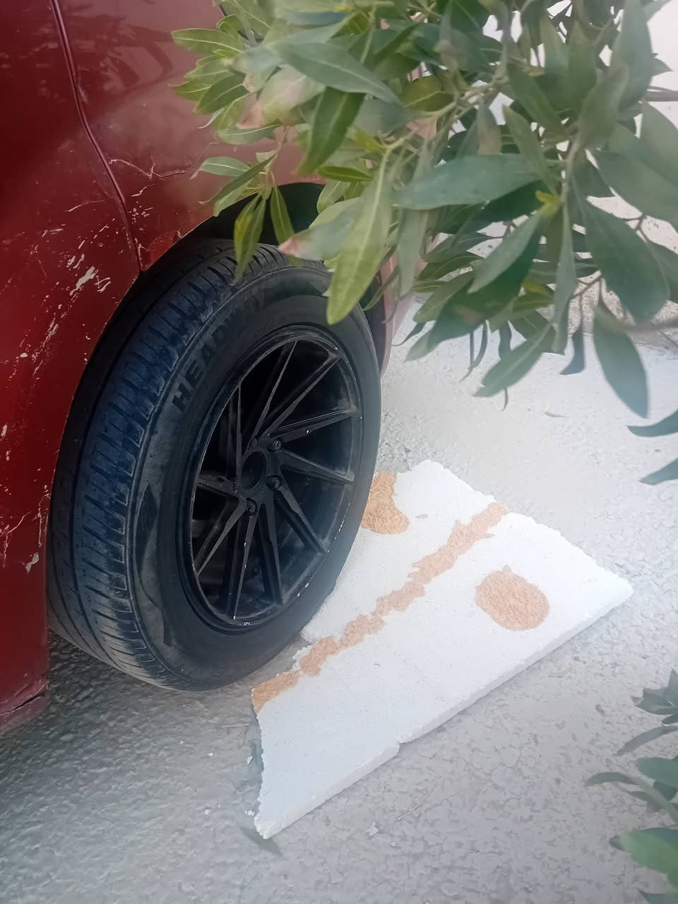 السلام عليكم للبيع تخم ويل كب فويسن تو سايس الخلفي يصير اعرض من الامامي تايرات الامامي نضيفة والخلفي نص عمر مكاني بغداد


**إذا كنت صاحب هذا الإعلان وتريد حذفه لأي سبب، رجاءا أرسل رسالة إلى الدعم الفني**