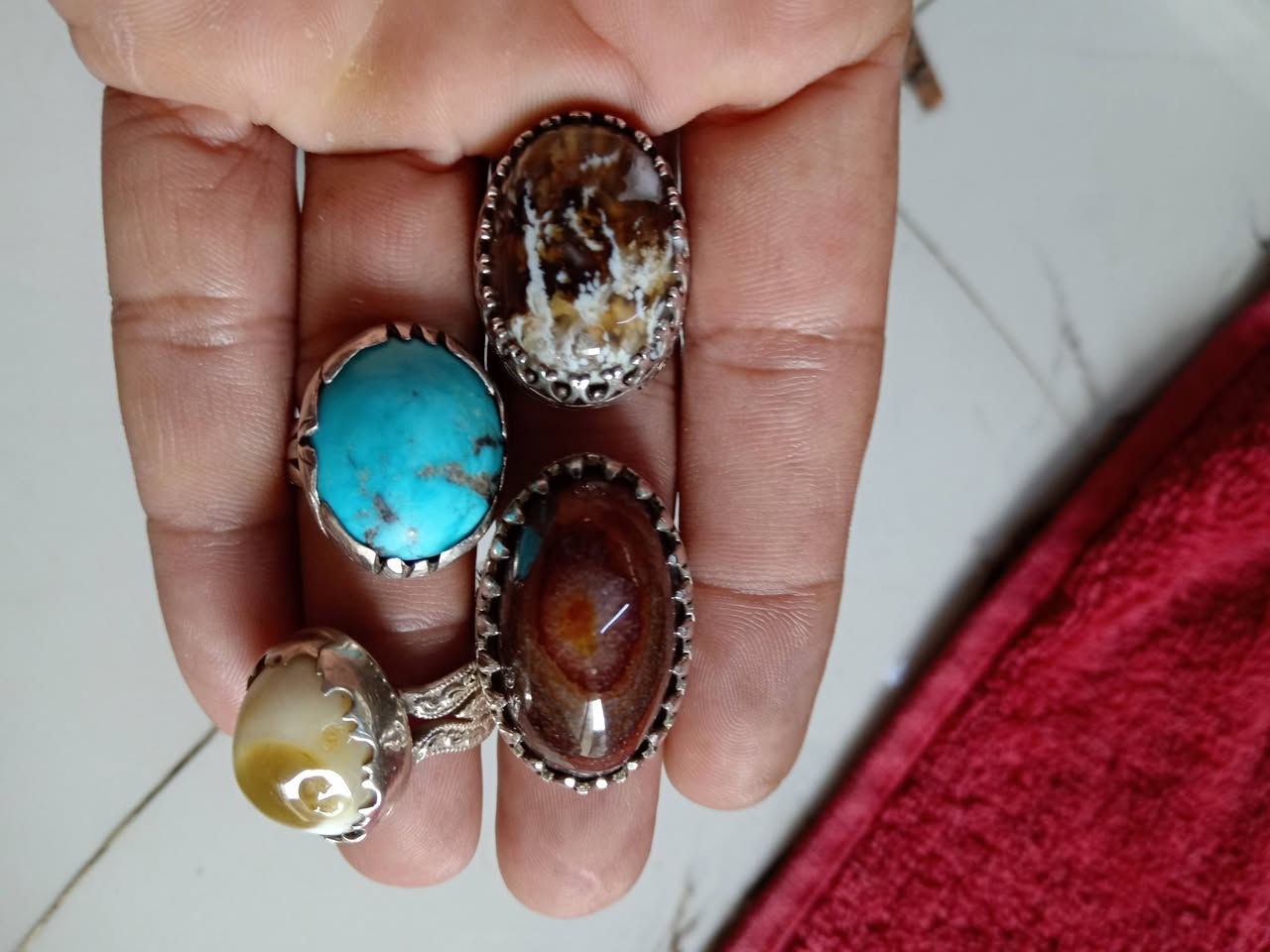 للبيع محابس مع قلاده نسائي بحجر فيروزي ابيع شلع اعله سعر


**إذا كنت صاحب هذا الإعلان وتريد حذفه لأي سبب، رجاءا أرسل رسالة إلى الدعم الفني**