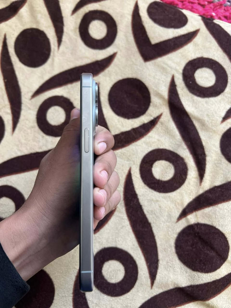 السلام عليكم ايفون 15برو ماكس دبل سيم كارت ذاكره 256  بطاريه 91 مستبدل فقط شاشه سعره 790وبي مجال مكاني بابل الحمزه الغربي  ***********
***********
