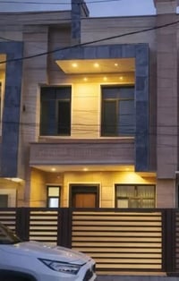 للبيع بيت 75م واجهه 5 بناء حديث 4 غرف وصاله ومطبخ شارع مميز وهادئ في ح...