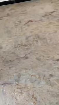 دار للايجار زيرو غير مسكون هسه طلعت عمال منه طابقين غرفتين نوم وحده سو...