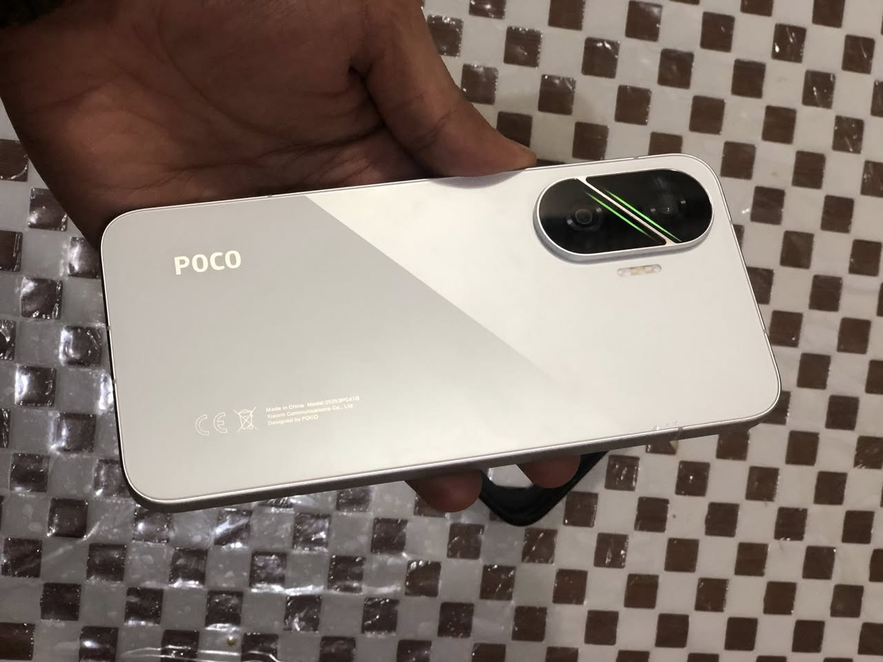 للبيع POCO F7
مستخدم شهرین جدا نضيف 
ذاكرة 256 كامل ملحقات
 مكاني بغداد الدورة 
السعر 420 الف
 رقم هاتفي للاتصال او واتساب

***********
