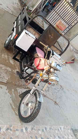 ستوته للبيع شاخوان اي عيب ما بيها بالشرط كهربائيات شغاله ستوته مال رزق موديل 2021 ممحرك 2022 رقبه بالشرط سعره مليون 100وبيه مجال للشراي يخابر ***********
