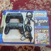 بلايستيشن ٤ • جوستيك إضافي • فيفا ٢٠٢٤