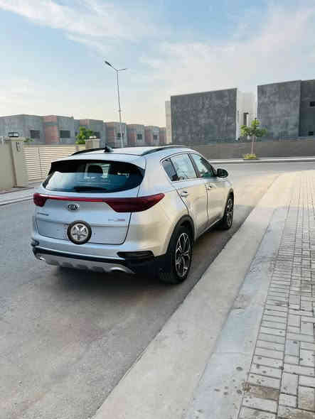 السلام عليكم  سبورتج SX موديل 2021 وارد امريكي للبيع بدون ايرباك
السيارة لون سلڤر 
امريكي حادثها موضح بالصور بدون ايرباك
ماشية 69,000 ميل قابل للزيادة
اعلى فئة بالامريكي SX
تدفئة تبريد كشنات امامي
تدفئة ستيرن
تحكم مسار
رادار
توقف مفاجئ
هبوط منحدرات
بانوراما طگتين
قطعتين تبريد

محرك 2000 تيربو 

مكانها بغداد

للاستفسار 
على الخاص
او على الرقم 
***********
