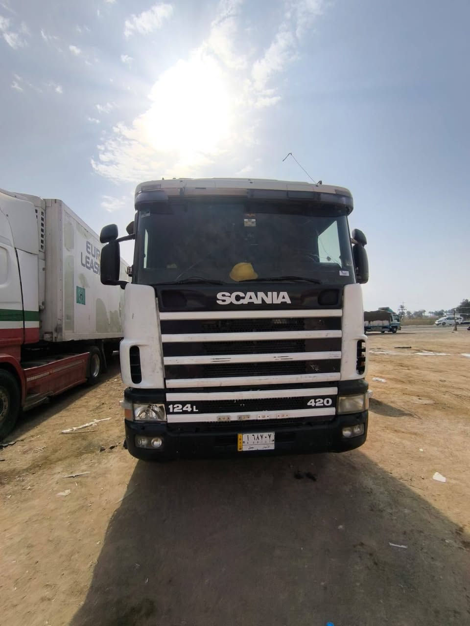 سلام عليكم البيع سكانيه بم ونوزل موديل 2000رقم انبار معه براد كرونه رتفاع ٢٦٥ سمك ٧ وجهاز سبي ثري العنوان واسط الزبيديه رقم ***********
