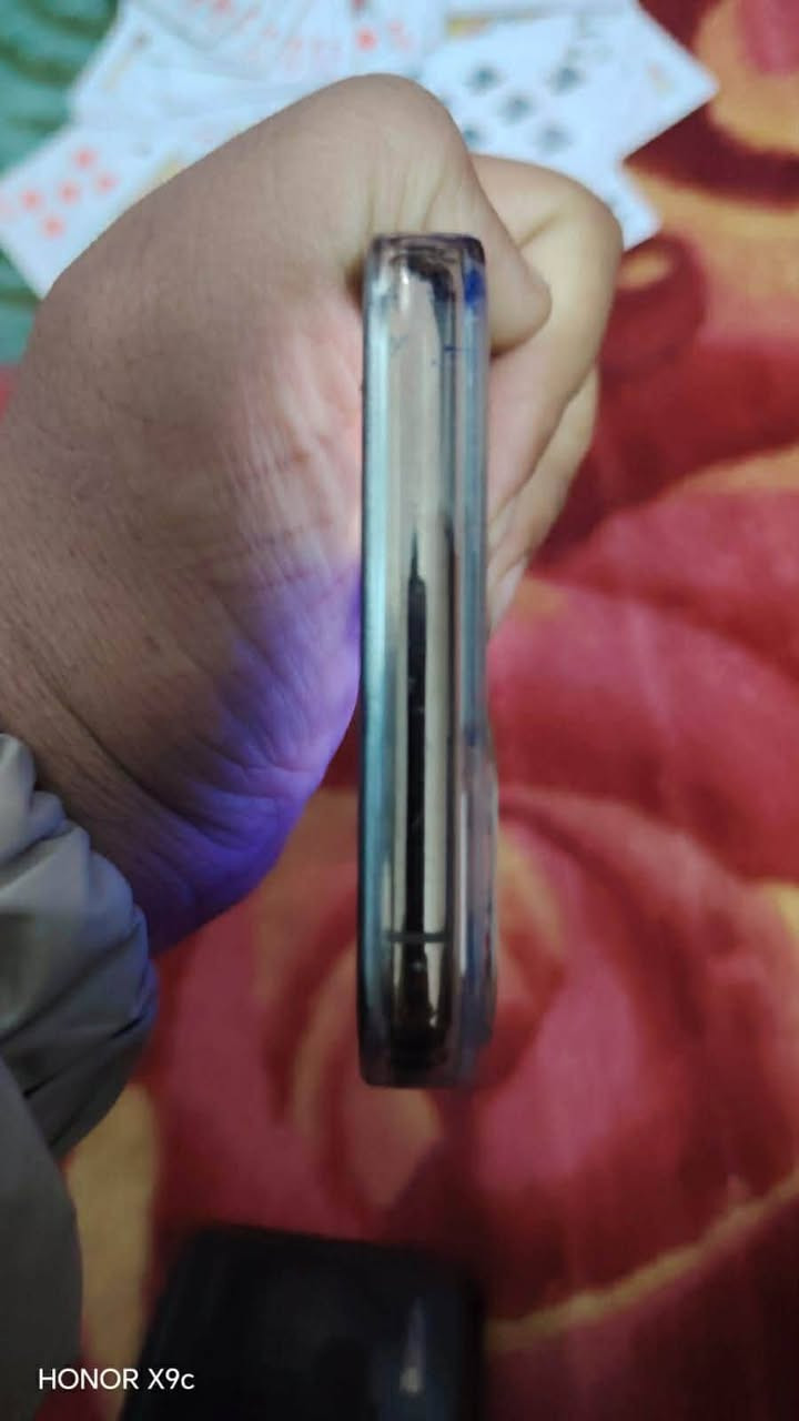 السلام عليكم
ايفون11برو ماكس
ذاكره256
بطاريه 83بلاديه
مبدل شاشه اصليه شرط
السعر:325وبي مجال 
للاستفسار/***********
