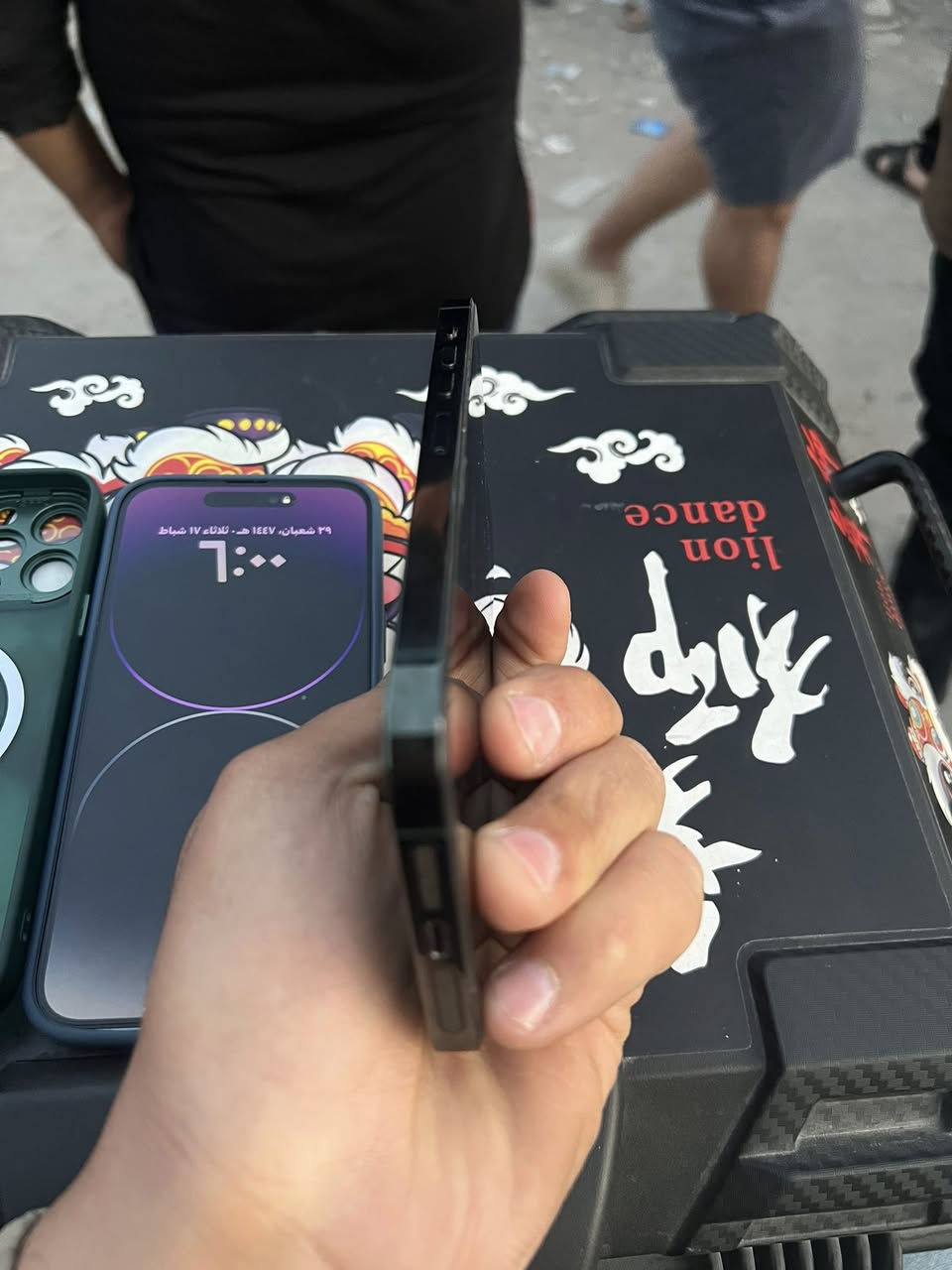 📱 للبيع: iPhone 13 Pro Max – سعة 256GB
 • 💾 السعة: 256 جيجابايت
 • 🔋 البطارية: 100% (مستبدلة)
 • 📱 الشاشة: فيها خط لكن غير مؤثر على الاستخدام
 • 🛡️ الجهاز باقي مكفول
 • 💰 السعر: كسر السوق (قابل للنقاش للجادين)

📞 للاستفسار والتواصل: ***********
